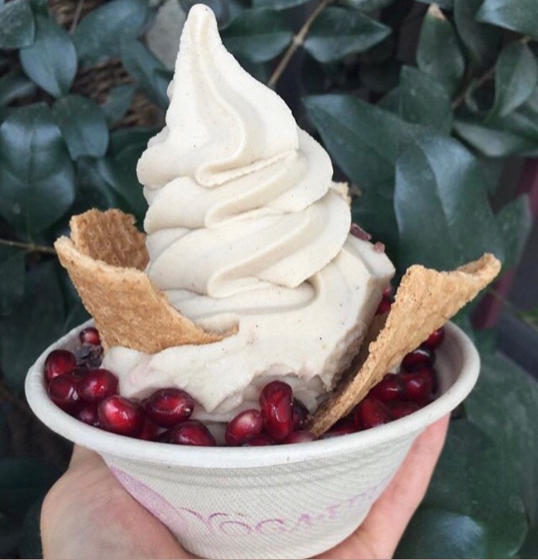 coconut chai yoga-urt